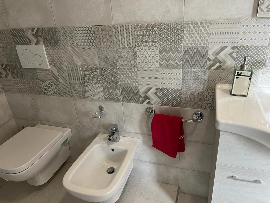 Perla Top Floor Apartment Σιρμιόνε Εξωτερικό φωτογραφία