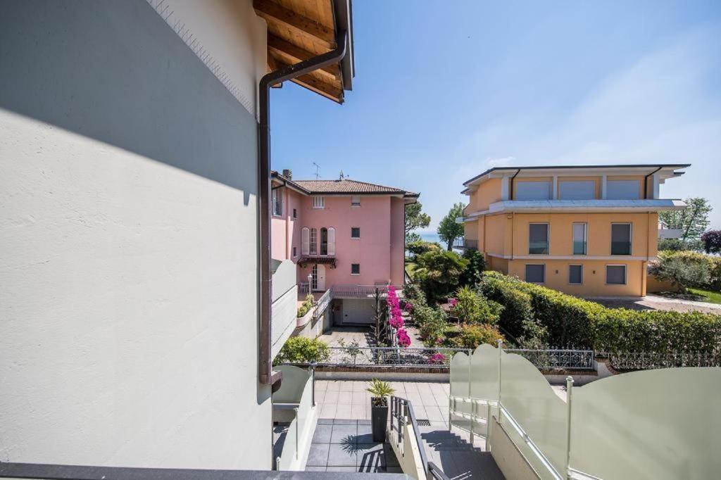 Perla Top Floor Apartment Σιρμιόνε Εξωτερικό φωτογραφία